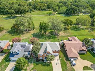 6030 Hillside Lane Garland, TX 75043