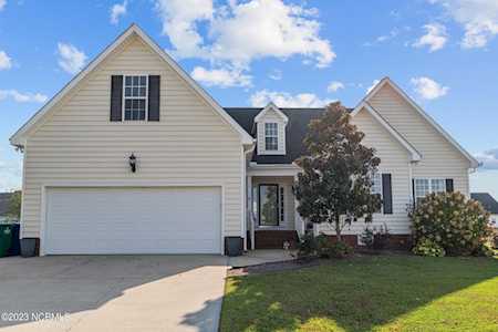 2616 S Chatham Ct Winterville, NC 28590
