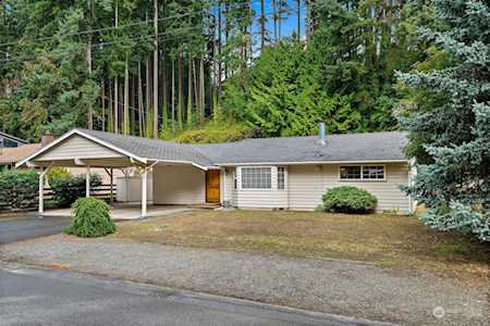 6401 227th St SW Mountlake Terrace, WA 98043