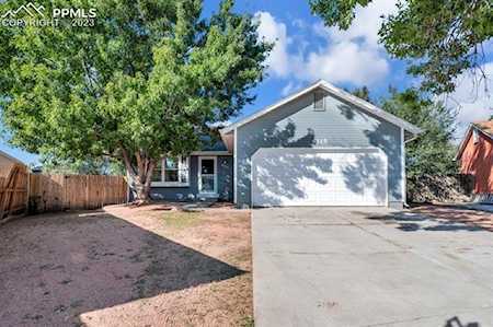 4315 Kanaly Court Colorado Springs, CO 80916
