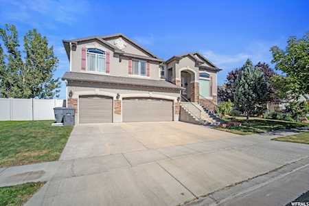 1010 Manchester Dr North Salt Lake, UT 84054