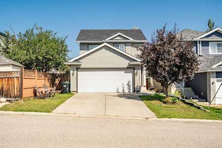 110 Bridlecreek Terrace SW Calgary, AB T2Y 3N8