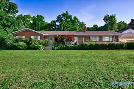 307 SE Dell Avenue Huntsville, AL 35802