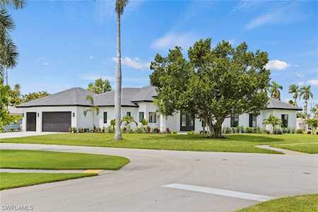 1318 Bougainvillea St Fort Myers, FL 33901