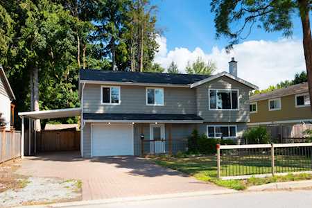 917 Raymond Avenue Port Coquitlam, BC V3B 2M6