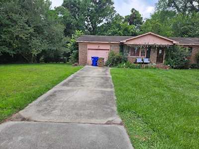 1083 Honeysuckle Lane Charleston, SC 29412