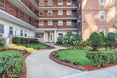 97-10 62nd Dr #8E Rego Park, NY 11374