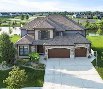 10318 Golden Arch Ave St. John, IN 46373