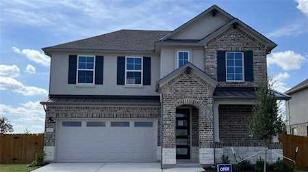 421 Tinto ST Leander, TX 78641