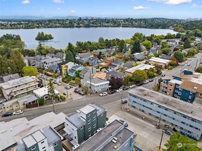 760 N 72nd St #A Seattle, WA 98103