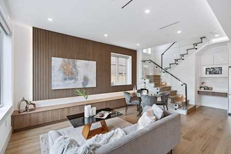 2846 Mcgill Street #1 Vancouver, BC V5K 1H6