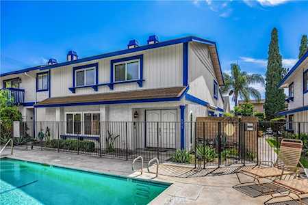 9267 Walker St Cypress, CA 90630