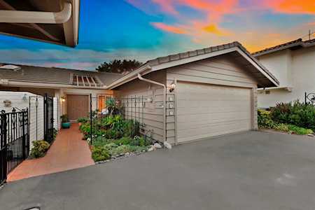 109 Poza Rica Ct Solana Beach, CA 92075