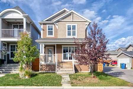 345 Auburn Crest Way SE Calgary, AB T3M 1R1