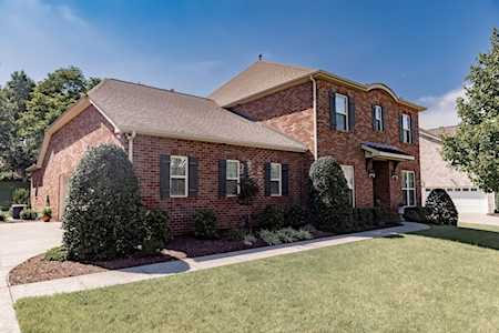 145 Sandpiper Cir Hendersonville, TN 37075