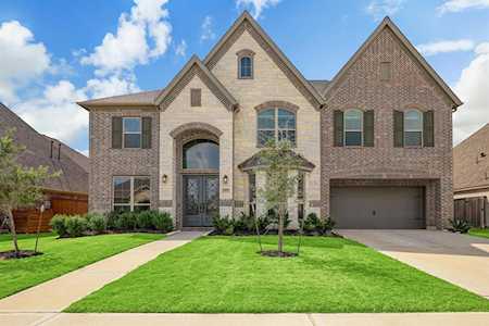 25117 Pinebrook Grove Ln Tomball, TX 77375
