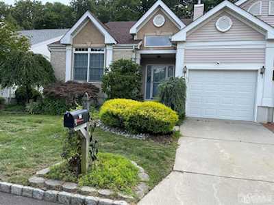 23 Cameron Court Monroe, NJ 08831