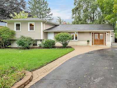 22W351 Birchwood Dr Glen Ellyn, IL 60137