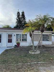 225 145th Ave E Madeira Beach, FL 33708