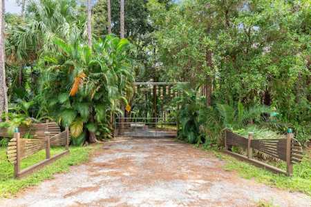 16550 N 96th Terrace Jupiter, FL 33478