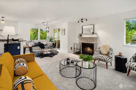 20324 Bothell Everett Highway #F 301 Bothell, WA 98012