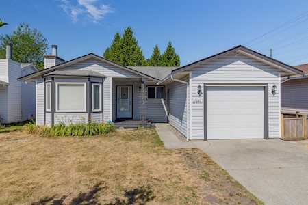 11979 237A Street Maple Ridge, BC V4R 1V9