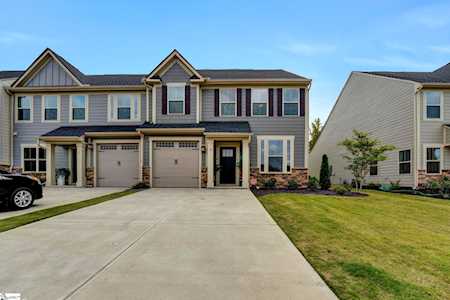 9 Moss Hollow Way Simpsonville, SC 29680