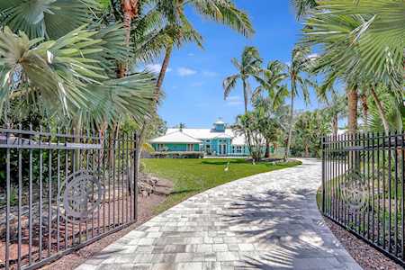 3659 SW Saint Lucie Shores Drive Palm City, FL 34990