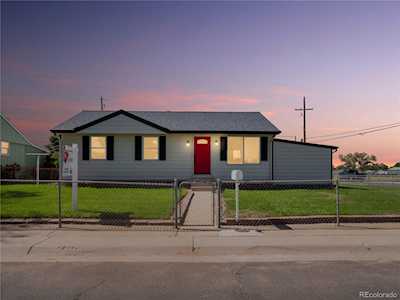 7995 Larkwood St Commerce City, CO 80022