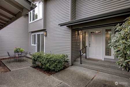 6727 113th Place SE Bellevue, WA 98006