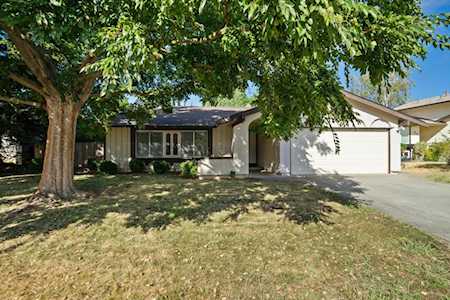 9235 Starina Way Sacramento, CA 95826