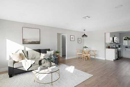 4773 Lake Forest Ave San Diego, CA 92117