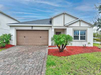 5400 Hutchinson St Port Orange, FL 32128