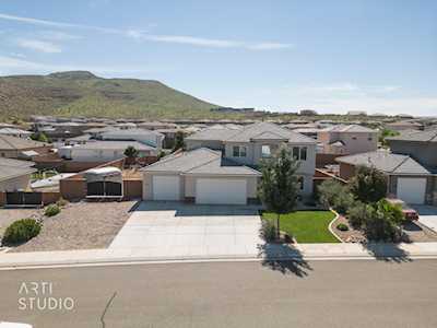 3712 E Iron Springs DR St George, UT 84790