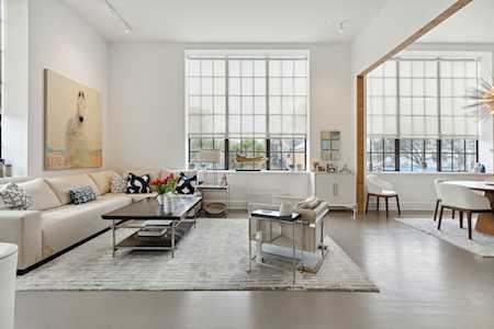 3 Chisolm Street #202 Charleston, SC 29401