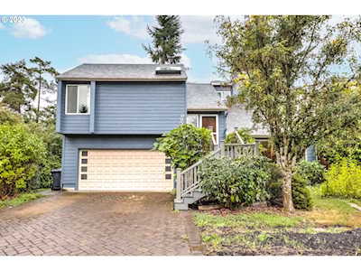 6855 SE Lemongrass LOOP Salem, OR 97306
