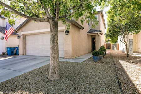 5005 Whistling Acres Ave Las Vegas, NV 89131