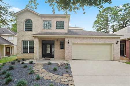 3611 Spy Glass Hill Dr Montgomery, TX 77356
