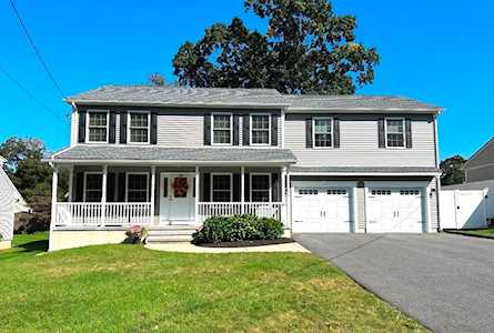 35 Pine Hill Rd Springfield, MA 01118