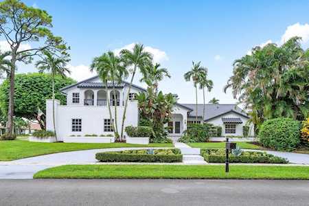 2700 NW 29th Drive Boca Raton, FL 33434