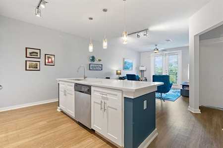 1900 Barton Springs RD #4022 Austin, TX 78704