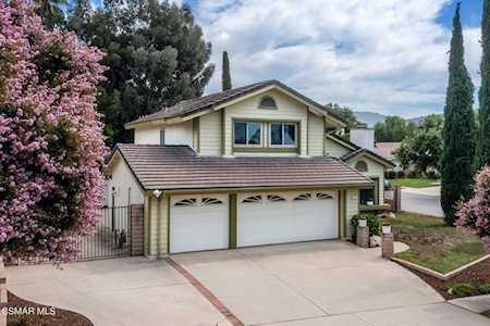 2742 Bear Circle Simi Valley, CA 93063