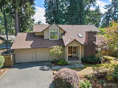 10621 SE 30th St Bellevue, WA 98004