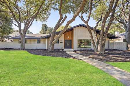 7216 Blairview Drive Dallas, TX 75230