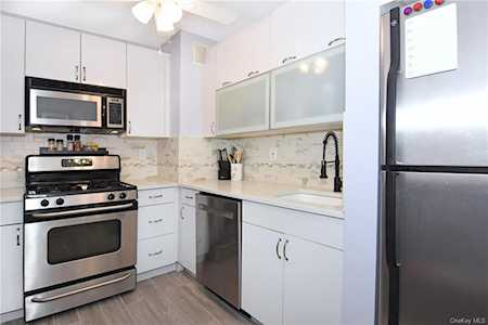 119 S Highland Ave #3E Ossining, NY 10562