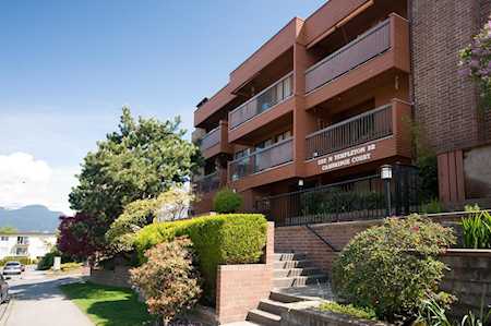 222 N Templeton Drive #209 Vancouver, BC V5L 3E4