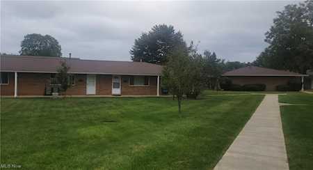 21884 River Oaks Dr #2K Rocky River, OH 44116