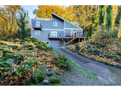 466 S Center ST Oregon City, OR 97045
