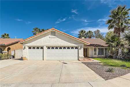 616 Heartline Dr Las Vegas, NV 89145