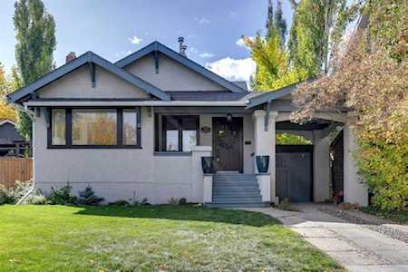 335 SW Scarboro Ave Calgary, AB T3C 2H5